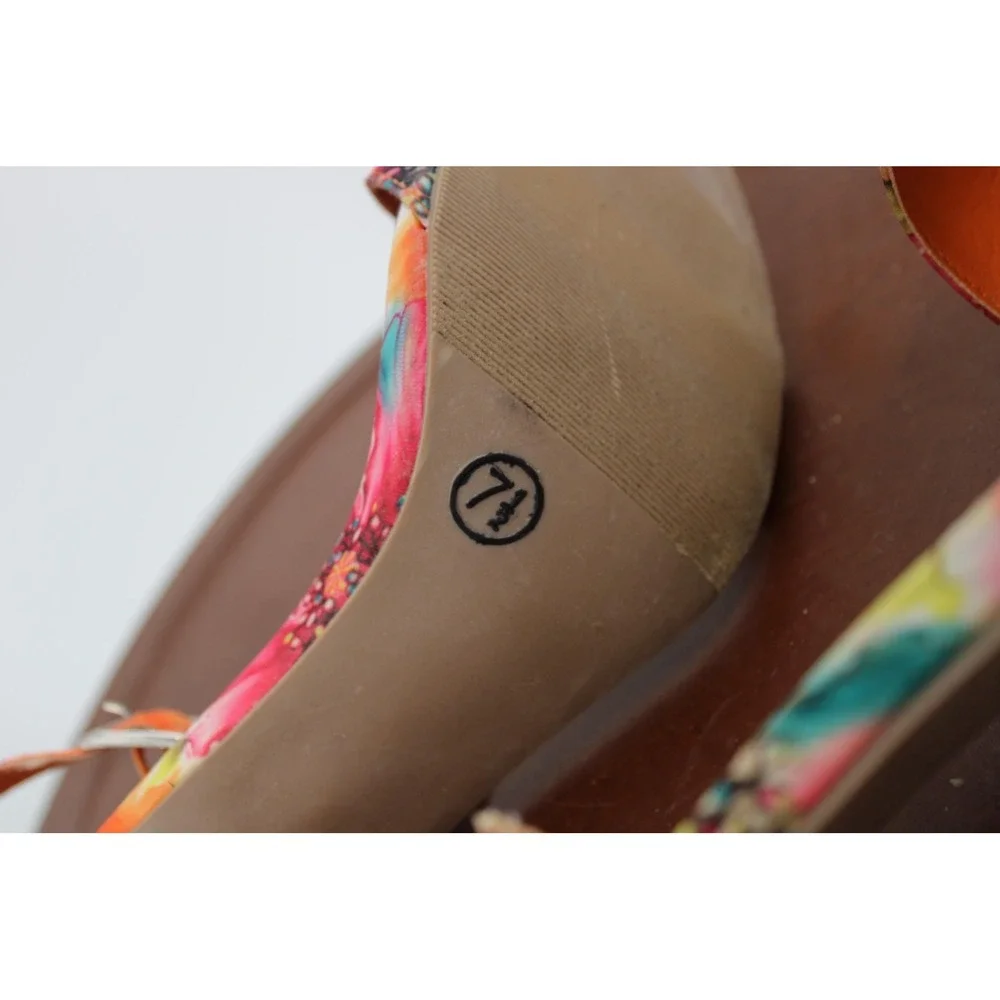 Mossimo Shoes Womens Size 7.5 Multicolor Floral Ankle Strap High Heel Sandals‎